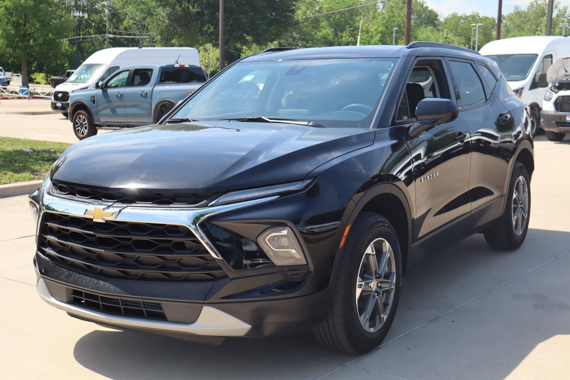 Used 2024 Chevrolet Blazer LT w/ Convenience Package FWD image 8