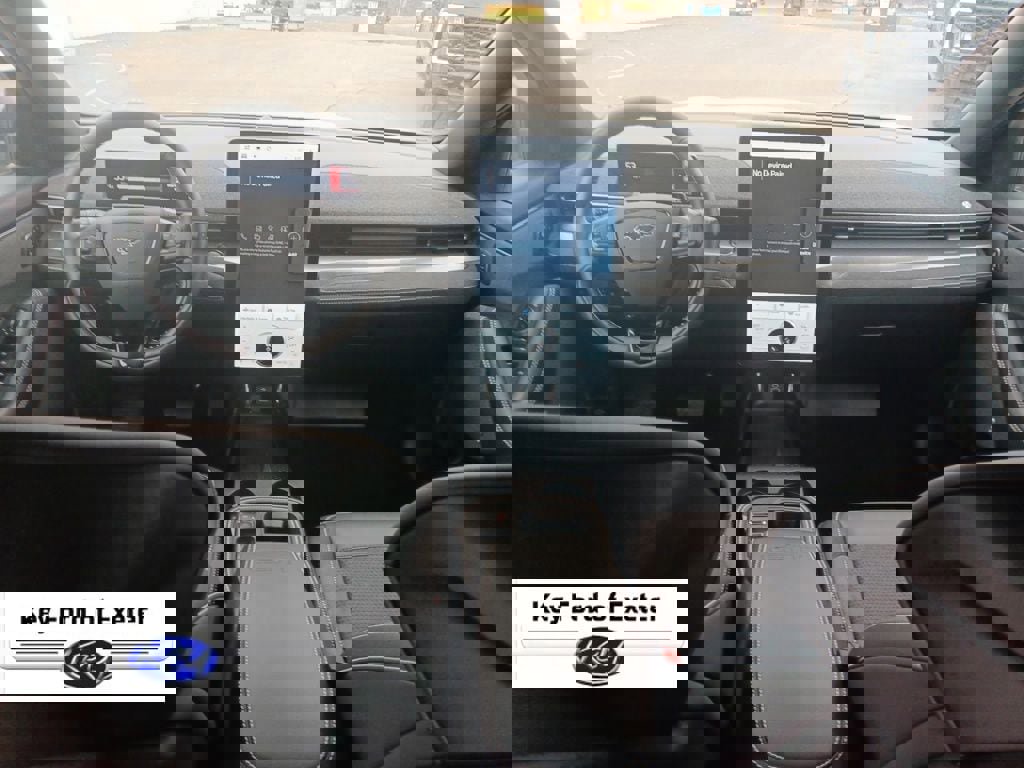 Certified 2025 Ford Mustang Mach-E GT image 18