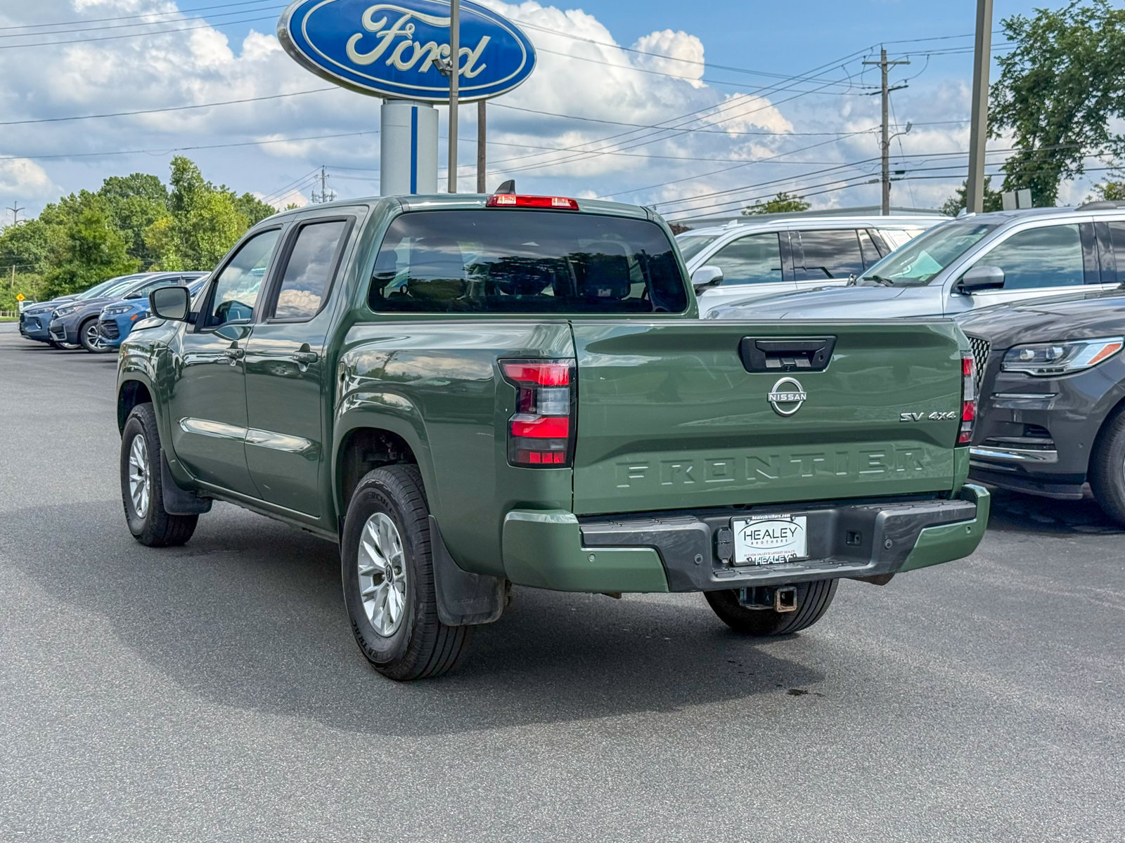 Used 2024 Nissan Frontier SV w/ Technology Package AWD/4WD image 3