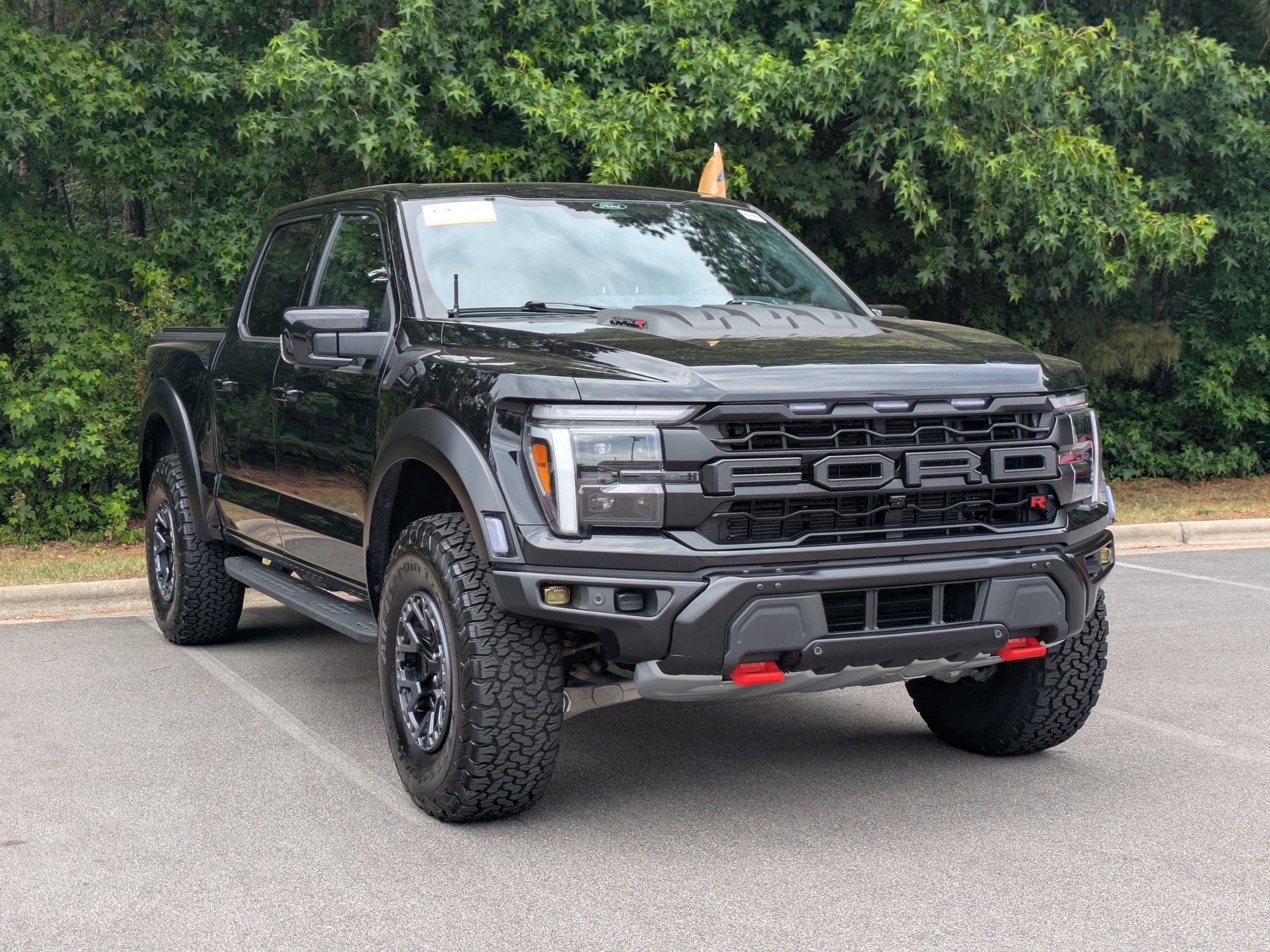 Certified 2025 Ford F150 Raptor w/ Equipment Group 803A Raptor R AWD/4WD image 2