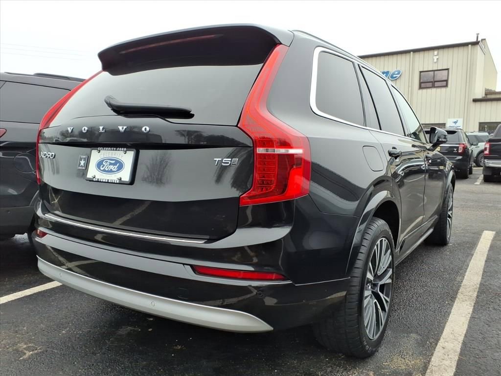 Used 2022 Volvo XC90 T5 Momentum w/ Climate Package image 7
