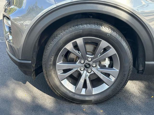 Certified 2023 Ford Explorer XLT w/ Equipment Group 202A AWD/4WD image 6
