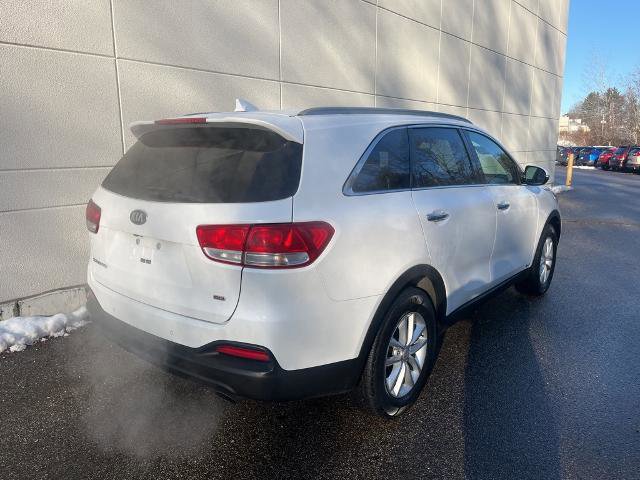Used 2018 Kia Sorento AWD image 3