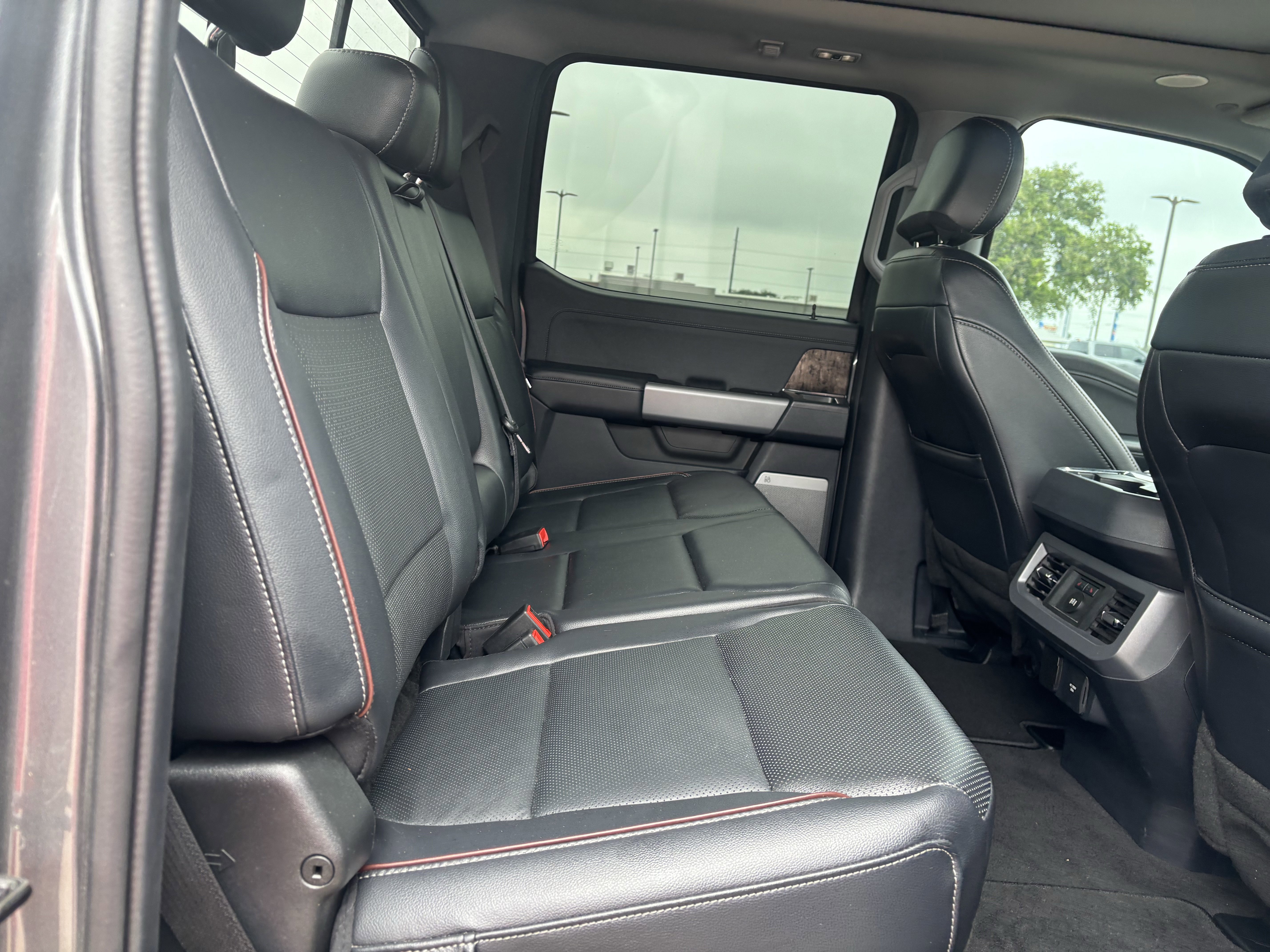 Certified 2024 Ford F250 Lariat w/ Lariat Ultimate Package AWD/4WD image 20