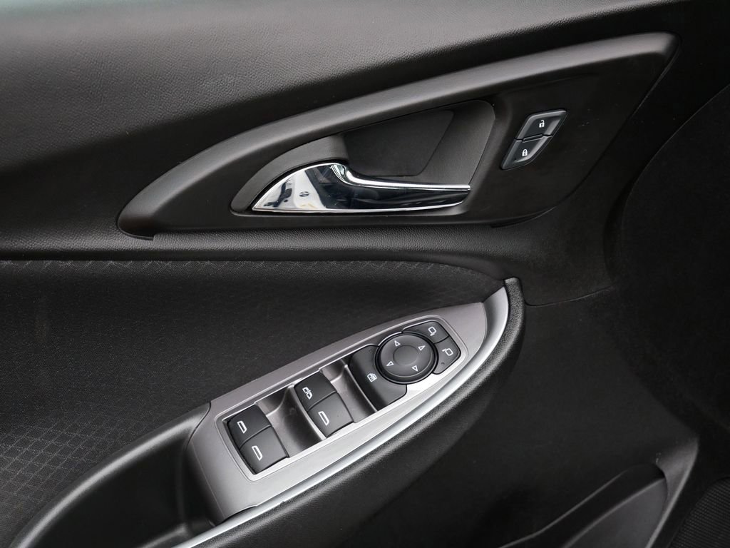 Used 2024 Chevrolet Malibu LT image 15