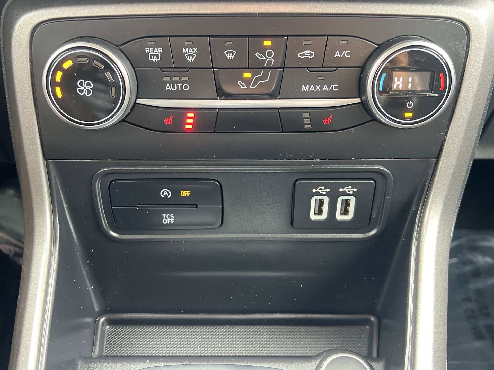 Certified 2021 Ford EcoSport SE image 9