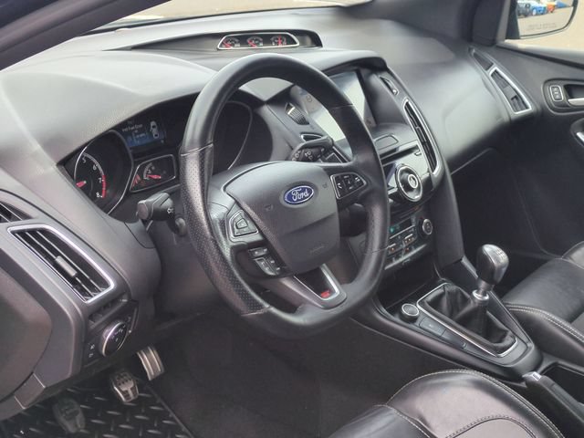 Certified 2017 Ford Focus ST w/ Equipment Group 401A FWD image 14