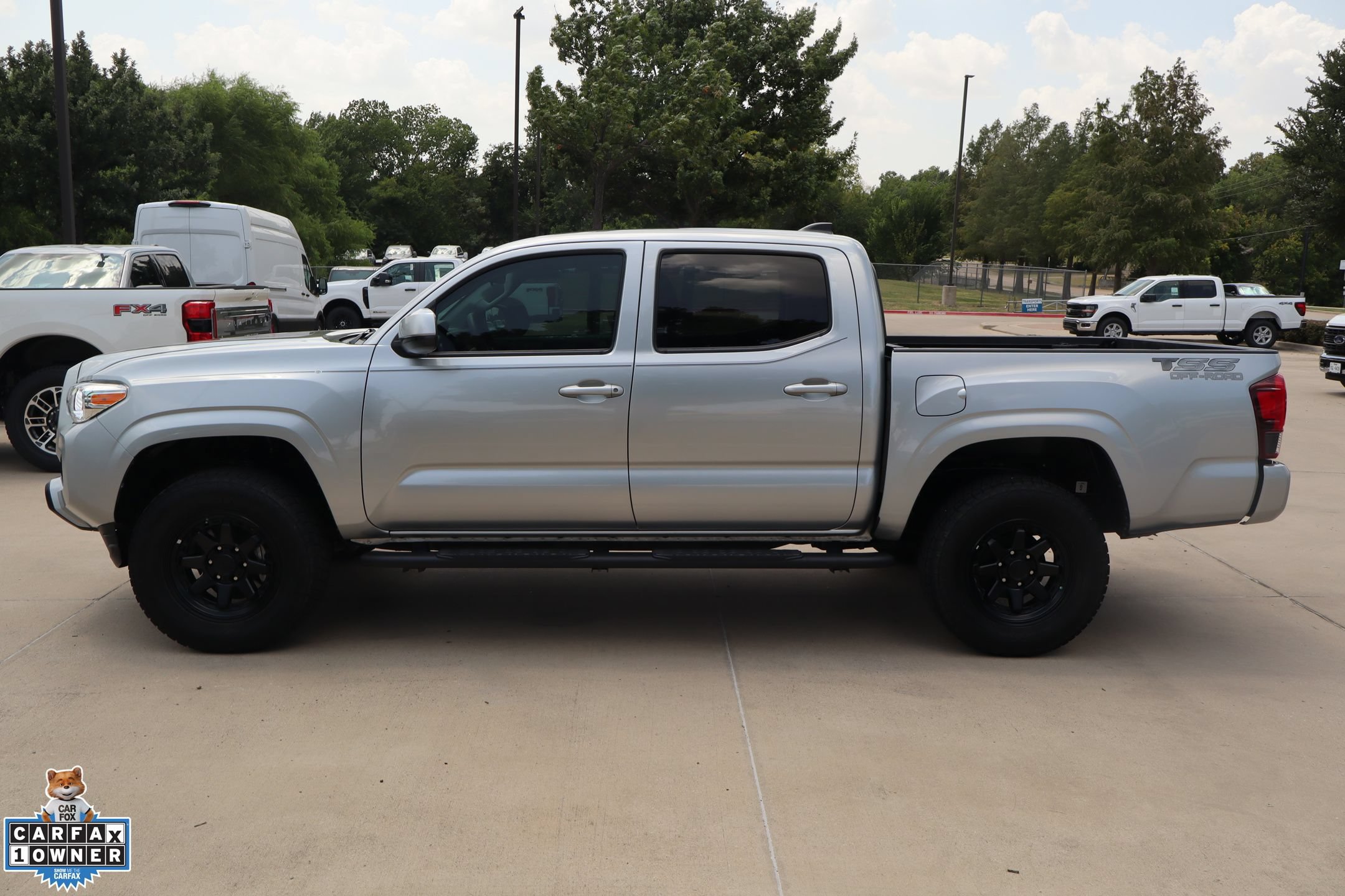Used 2023 Toyota Tacoma SR AWD/4WD image 7
