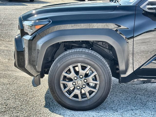Used 2025 Toyota 4Runner SR5 RWD image 10