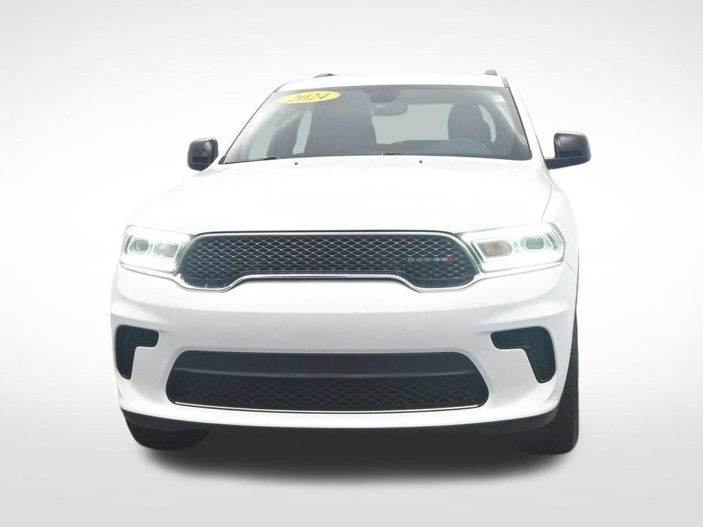 Used 2024 Dodge Durango SXT AWD/4WD image 2