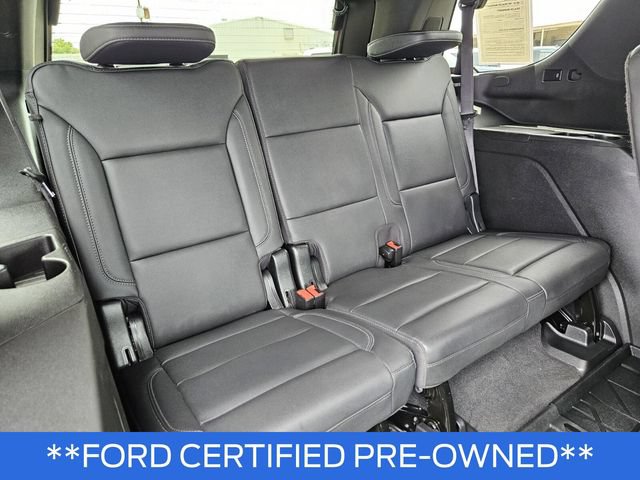 Used 2022 Chevrolet Tahoe Z71 w/ Luxury Package AWD/4WD image 13
