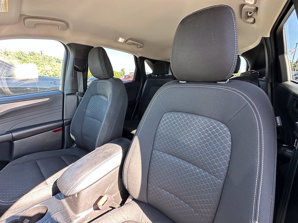 Certified 2025 Ford Escape Active AWD/4WD image 16