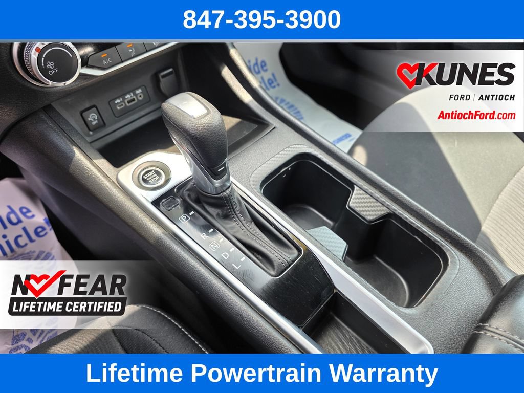 Used 2024 Nissan Sentra SV FWD image 28