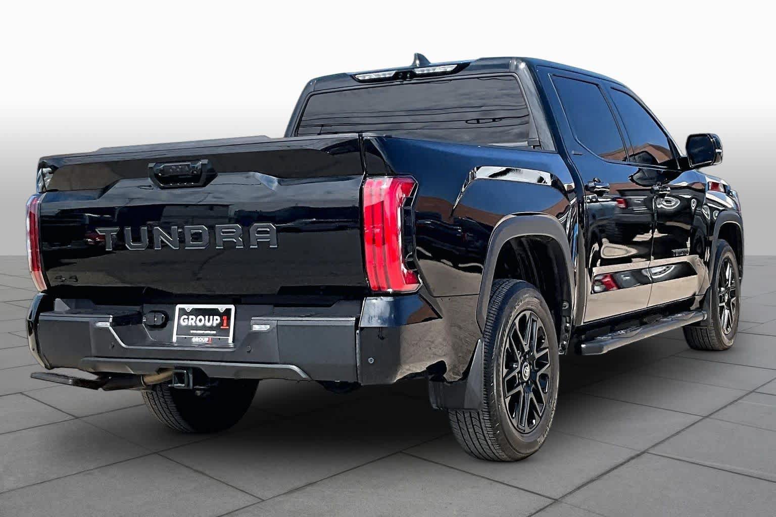 Used 2025 Toyota Tundra Limited AWD/4WD image 13