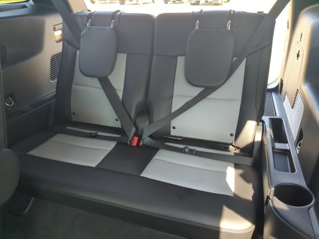 Certified 2023 Ford Explorer XLT w/ Equipment Group 202A AWD/4WD image 30