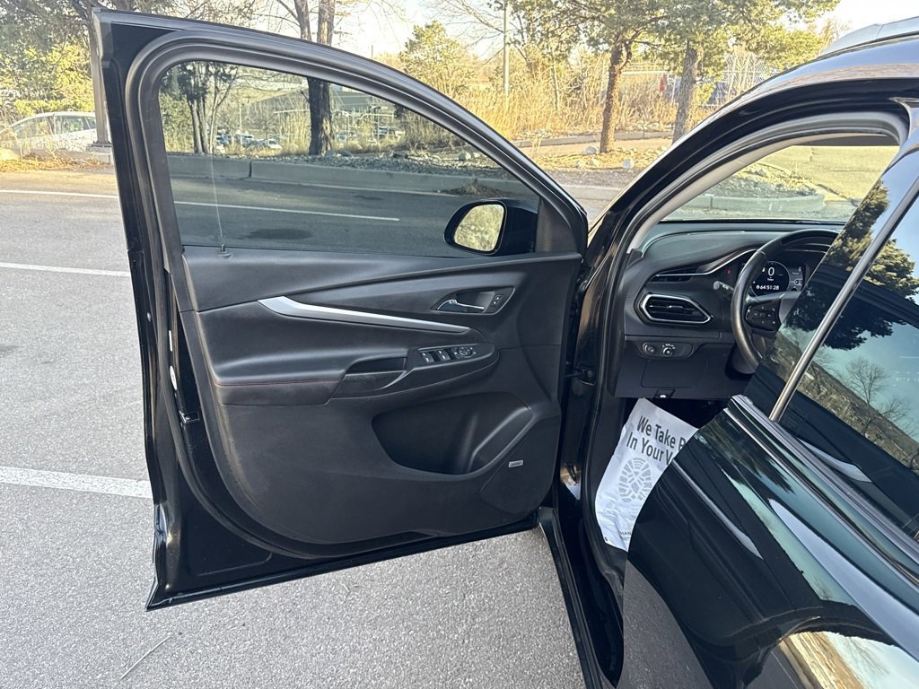 Used 2023 Chevrolet Bolt EUV Premier w/ Sun & Sound Package image 13