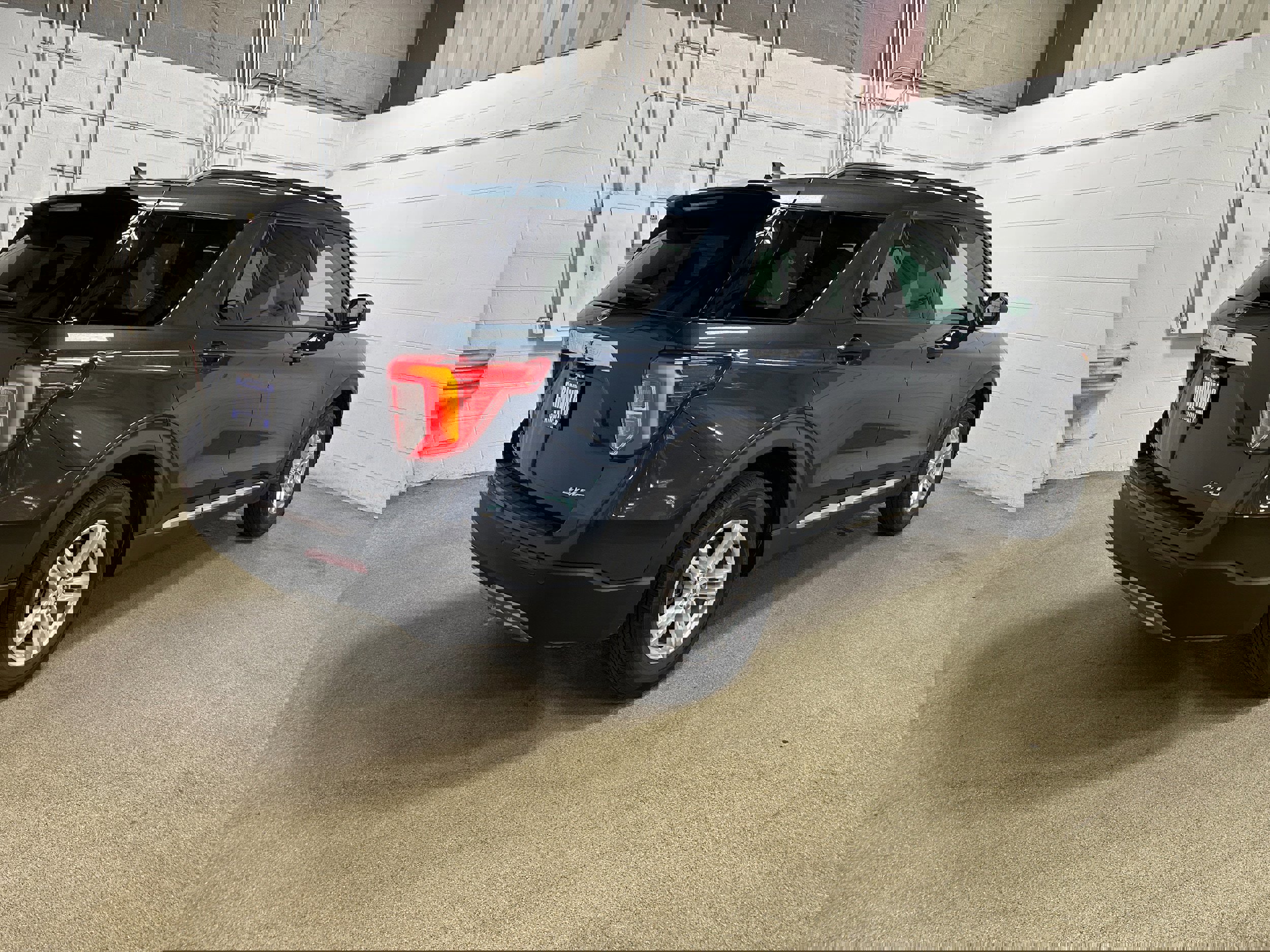 Certified 2023 Ford Explorer XLT w/ Equipment Group 202A image 3