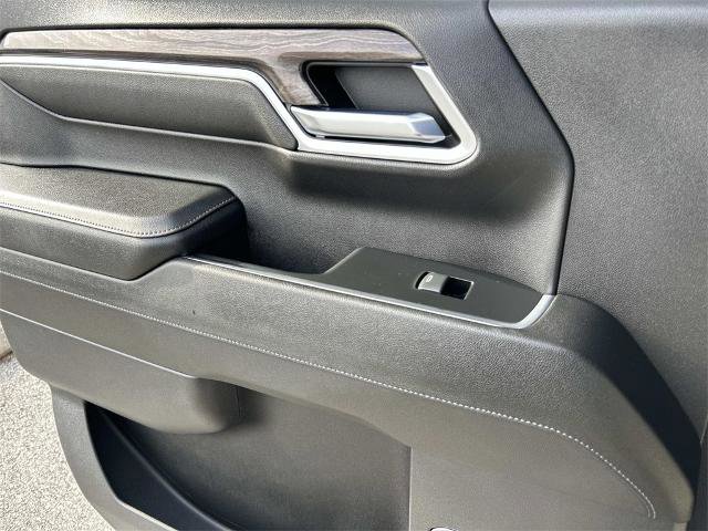 Used 2023 Chevrolet Silverado 1500 LTZ w/ LTZ Premium Package image 18