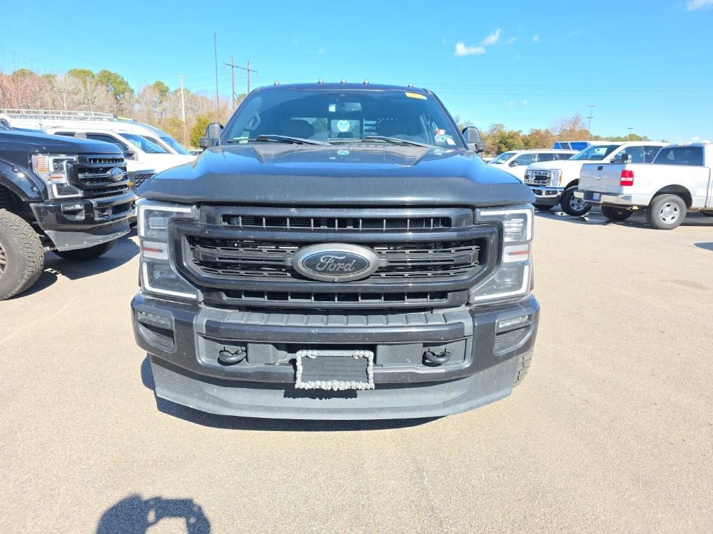Certified 2022 Ford F350 Lariat w/ Black Appearance Package image 3