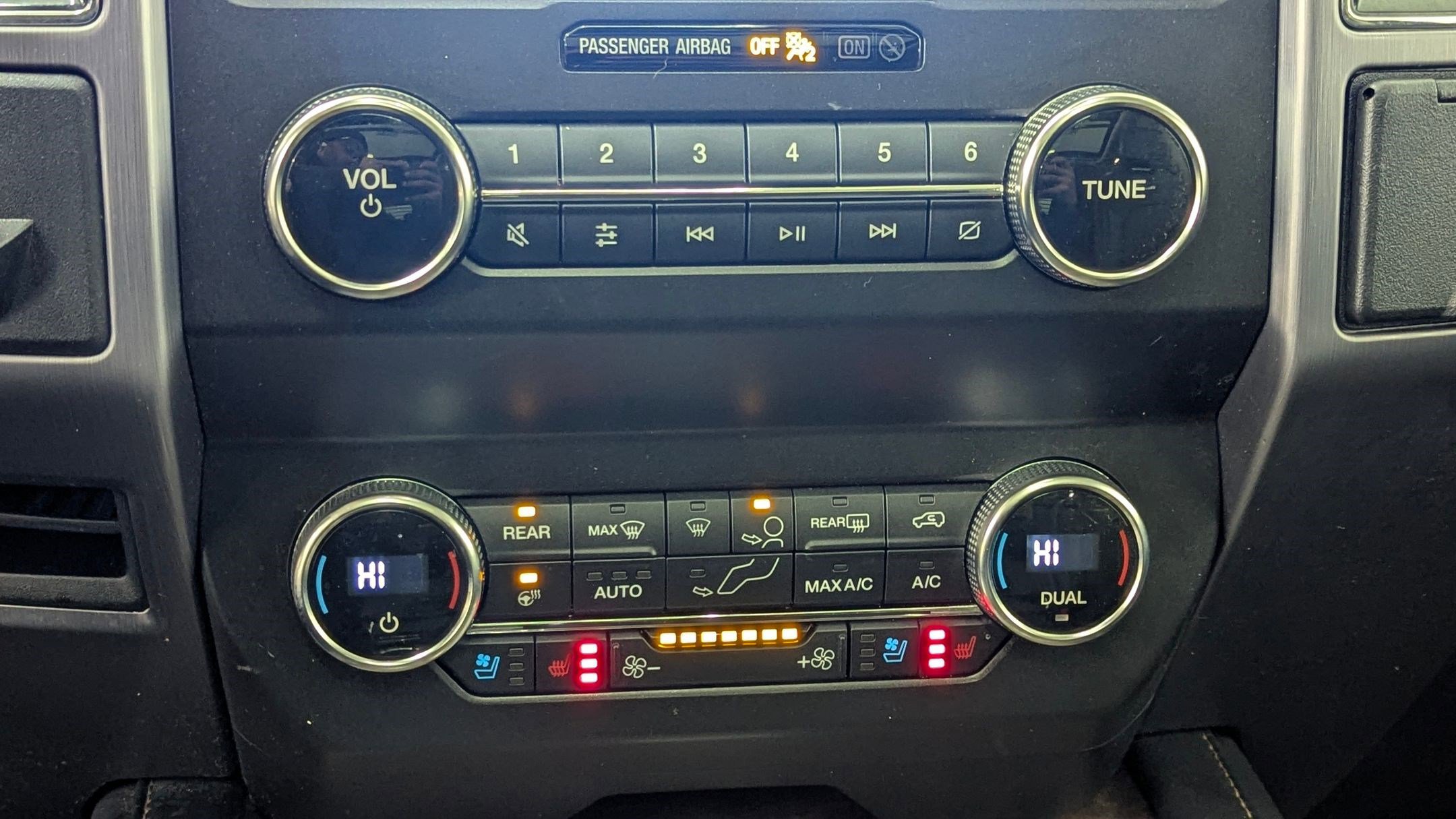 Certified 2019 Ford Expedition Platinum image 31