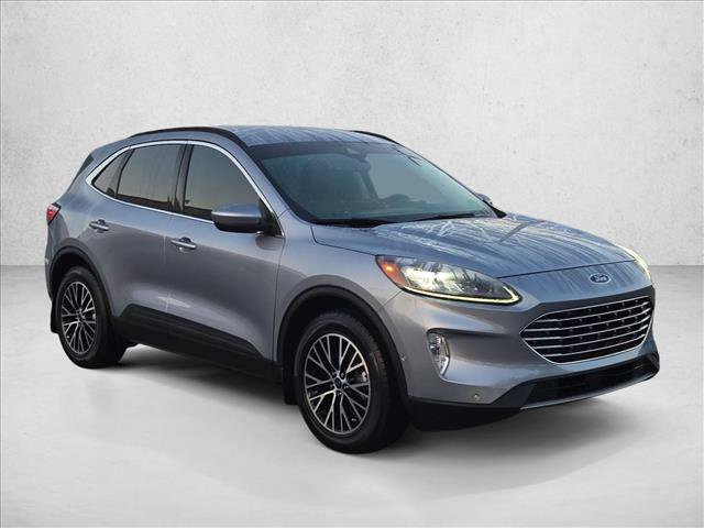Certified 2022 Ford Escape Titanium w/ Titanium Premium Package FWD image 3