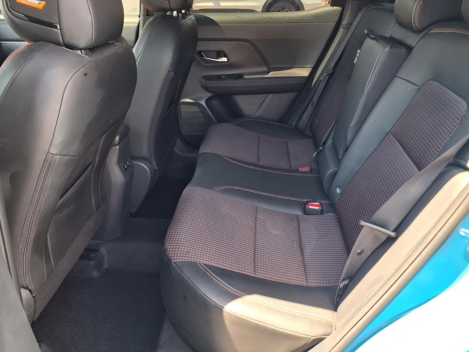 Used 2025 Nissan Kicks SR w/ SR Premium Package FWD image 11