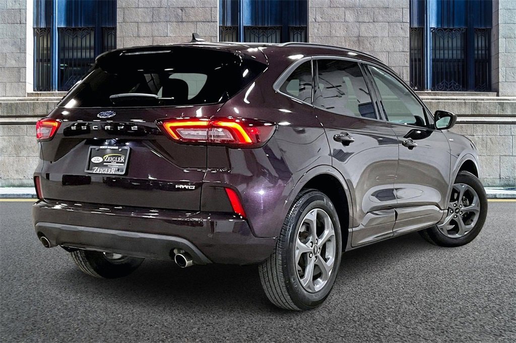 Certified 2023 Ford Escape ST-Line w/ Tech Pack #1 image 11
