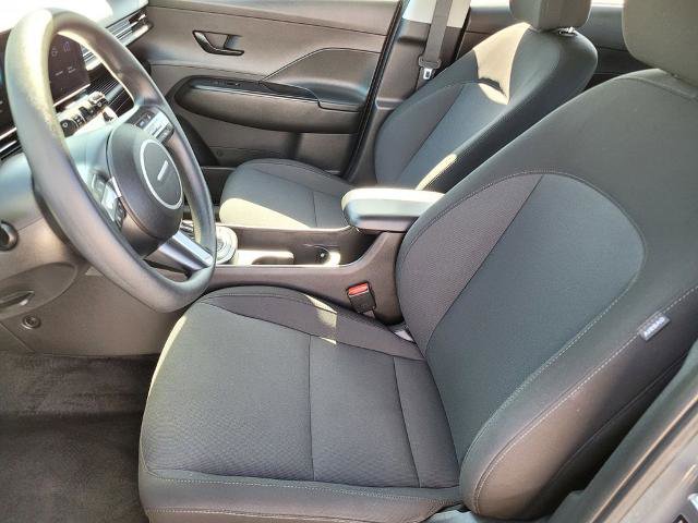 Used 2025 Hyundai Kona SE FWD image 14