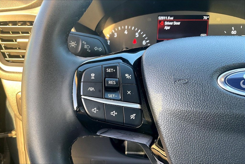 Certified 2022 Ford Escape SE w/ SE Sport Appearance Package AWD/4WD image 17