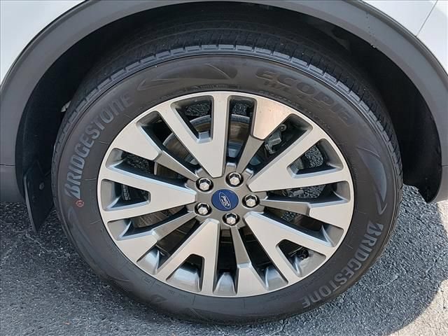 Certified 2022 Ford Escape Titanium FWD image 19