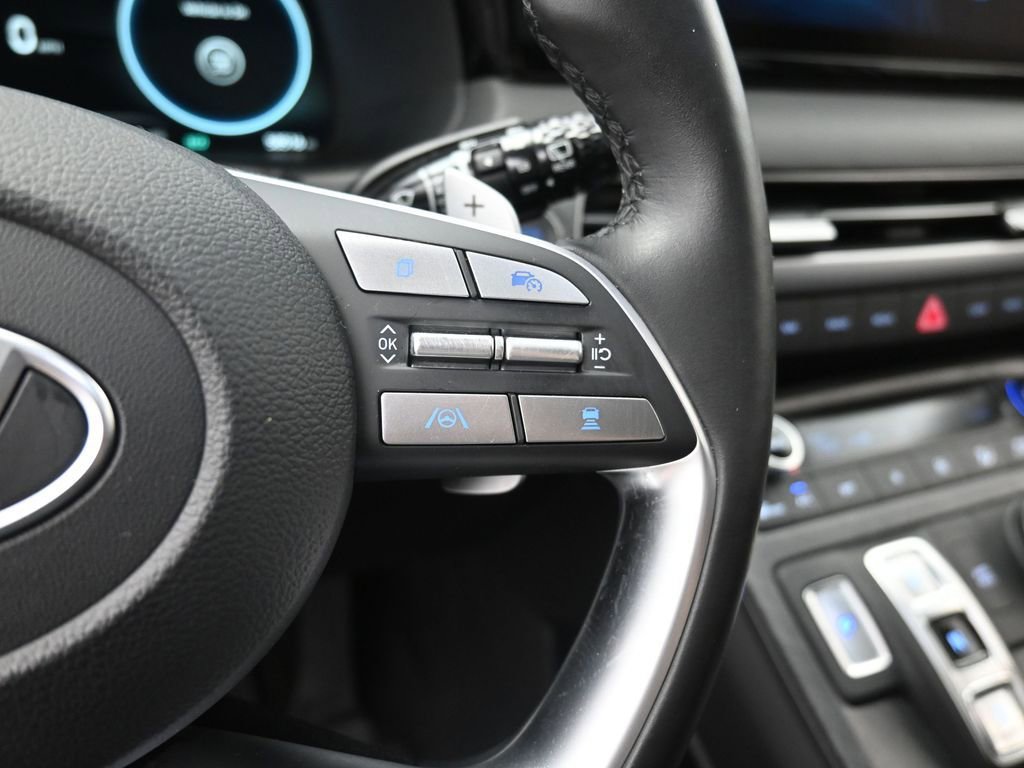 Used 2023 Hyundai Palisade Limited FWD image 6