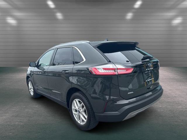 Certified 2022 Ford Edge SEL w/ Convenience Package image 3