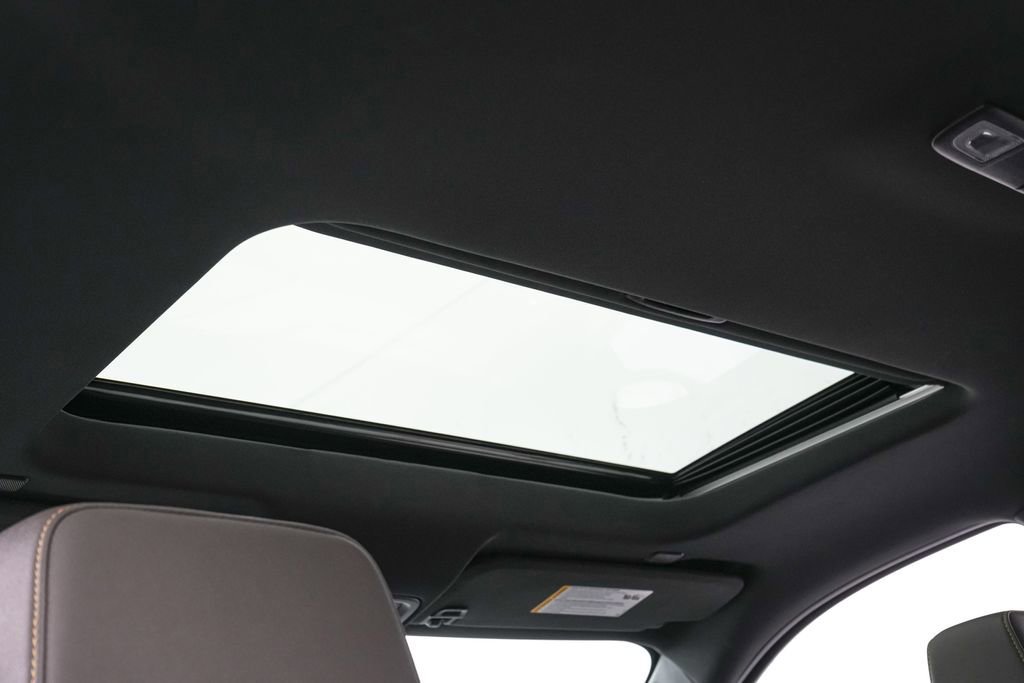 Used 2023 Chevrolet Silverado 1500 ZR2 w/ Technology Package image 26