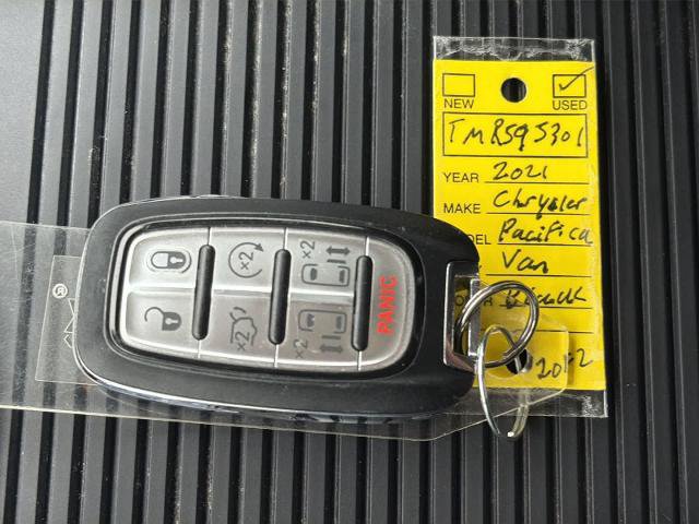 Used 2021 Chrysler Pacifica Limited w/ Uconnect Theater Family Group AWD/4WD image 35
