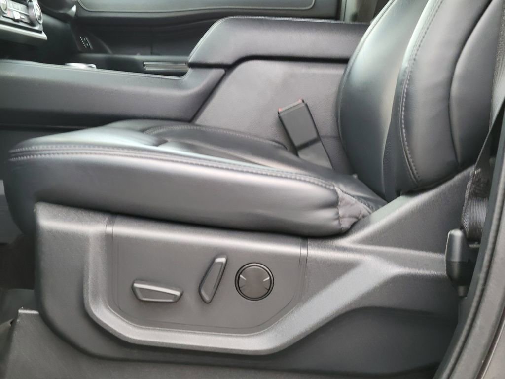 Certified 2023 Ford Expedition Max XLT image 26