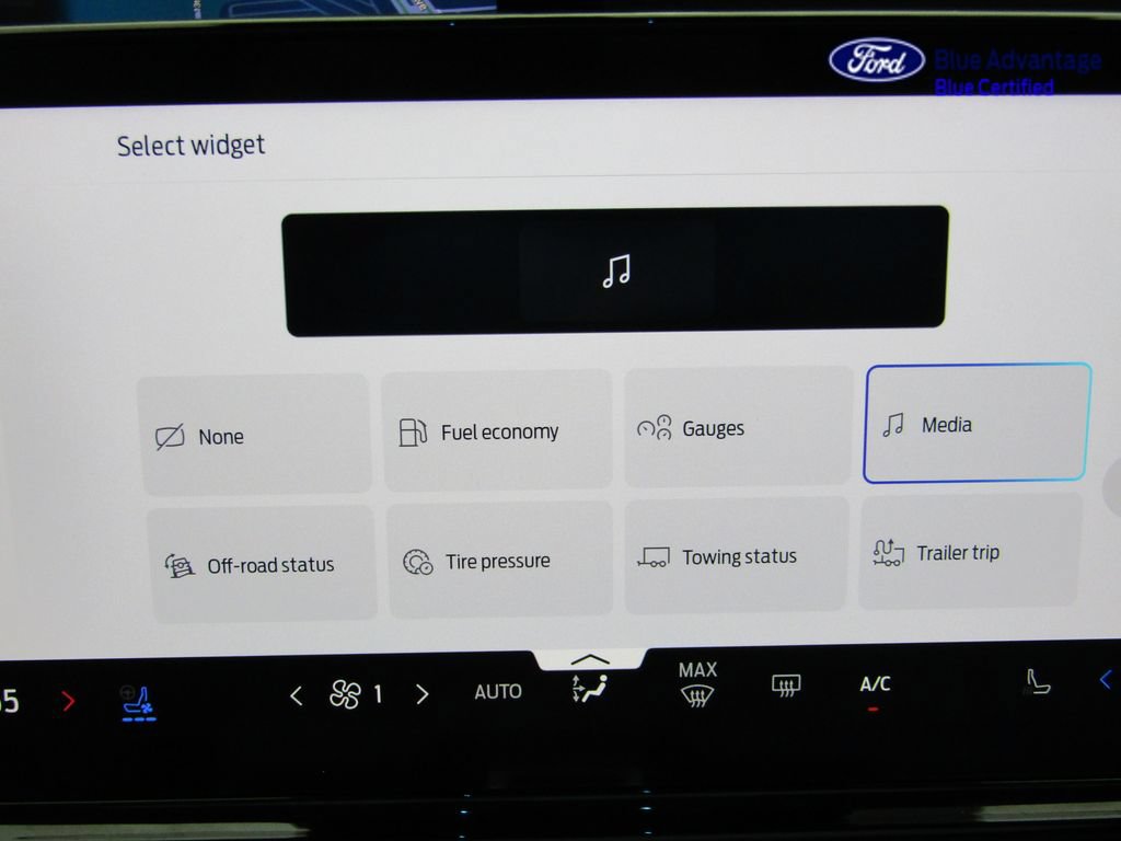 Certified 2025 Ford Expedition Max Platinum AWD/4WD image 23