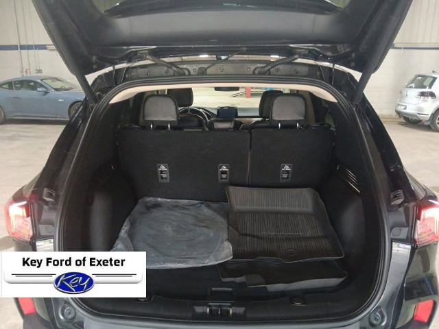 Certified 2020 Ford Escape Titanium AWD/4WD image 14