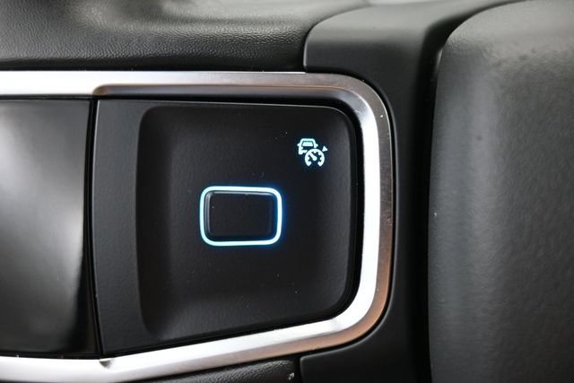 Certified 2025 Ford Expedition Active AWD/4WD image 18