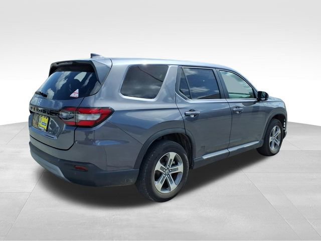 Used 2025 Honda Pilot EX-L image 6