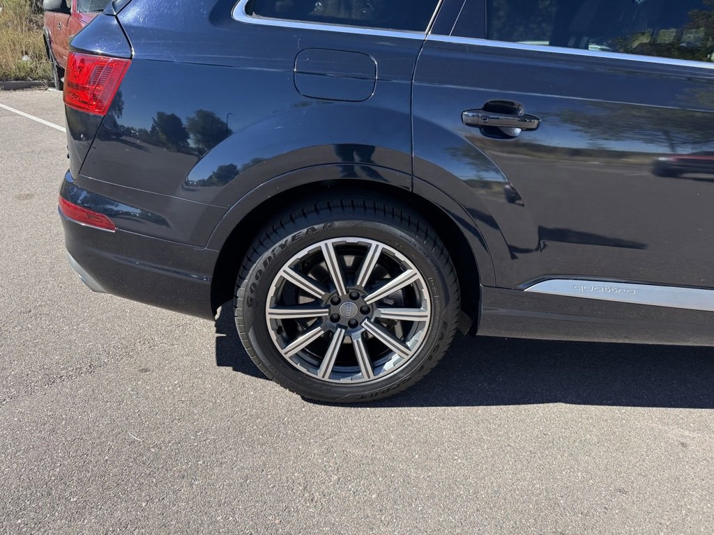 Used 2017 Audi Q7 3.0T Premium Plus image 31