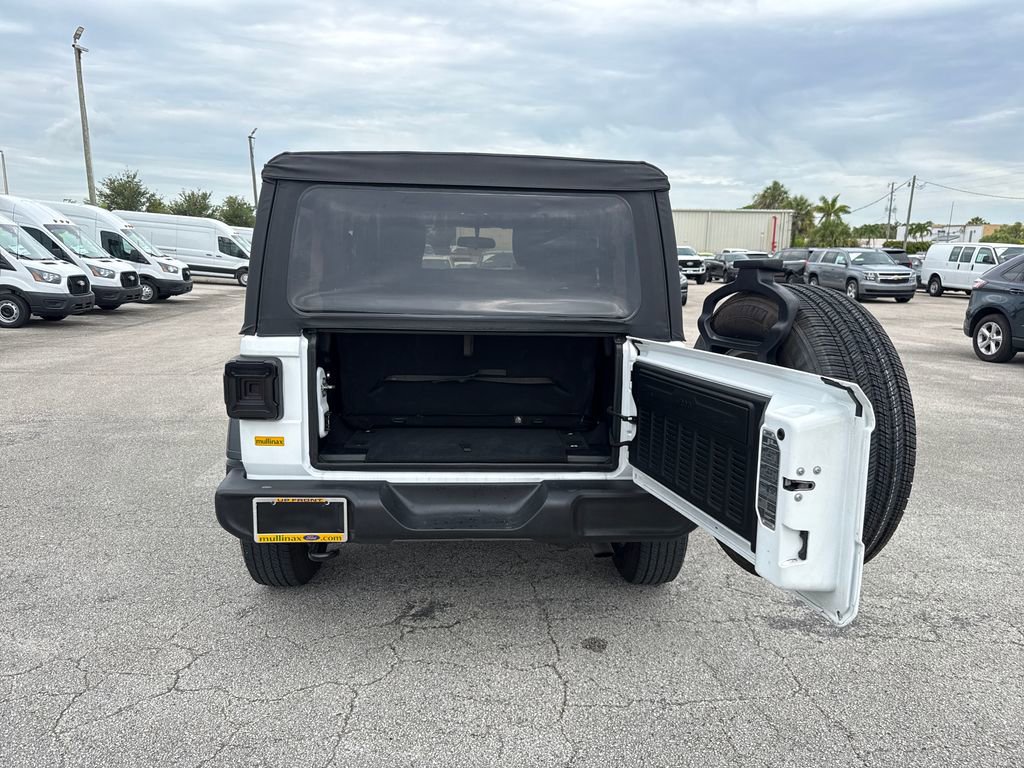 Used 2019 Jeep Wrangler Sport AWD/4WD image 25