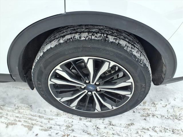 Certified 2022 Ford Escape SE w/ SE Sport Appearance Package image 10