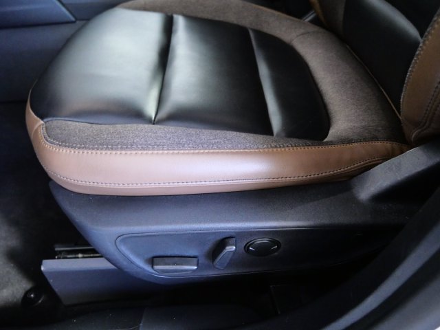 Certified 2025 Ford Bronco Sport Outer Banks w/ Outer Banks Tech Package+ AWD/4WD image 18