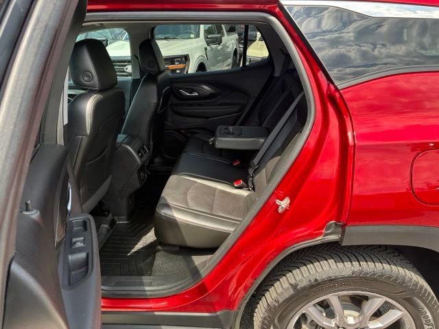 Used 2023 GMC Terrain SLT AWD/4WD image 14