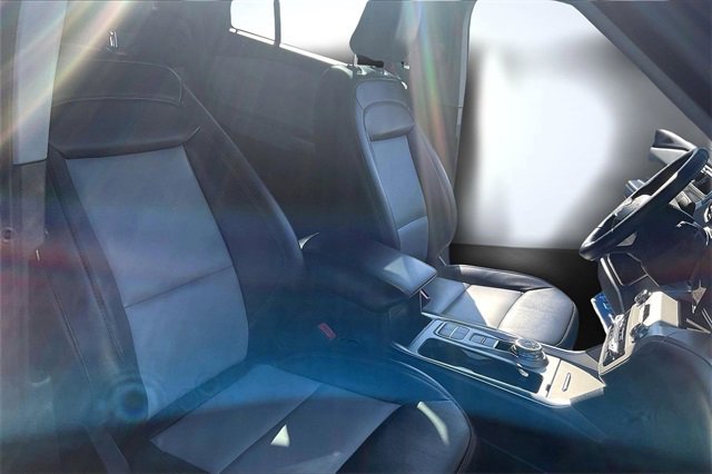 Certified 2022 Ford Explorer XLT w/ Equipment Group 202A image 7