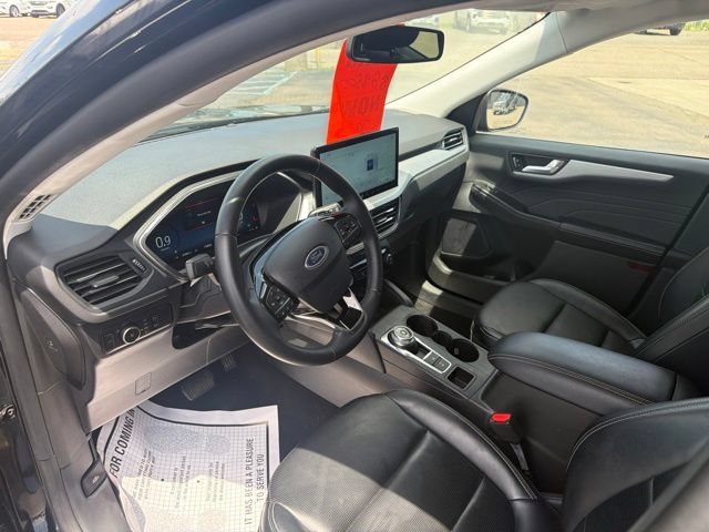 Certified 2025 Ford Escape Platinum AWD/4WD image 20