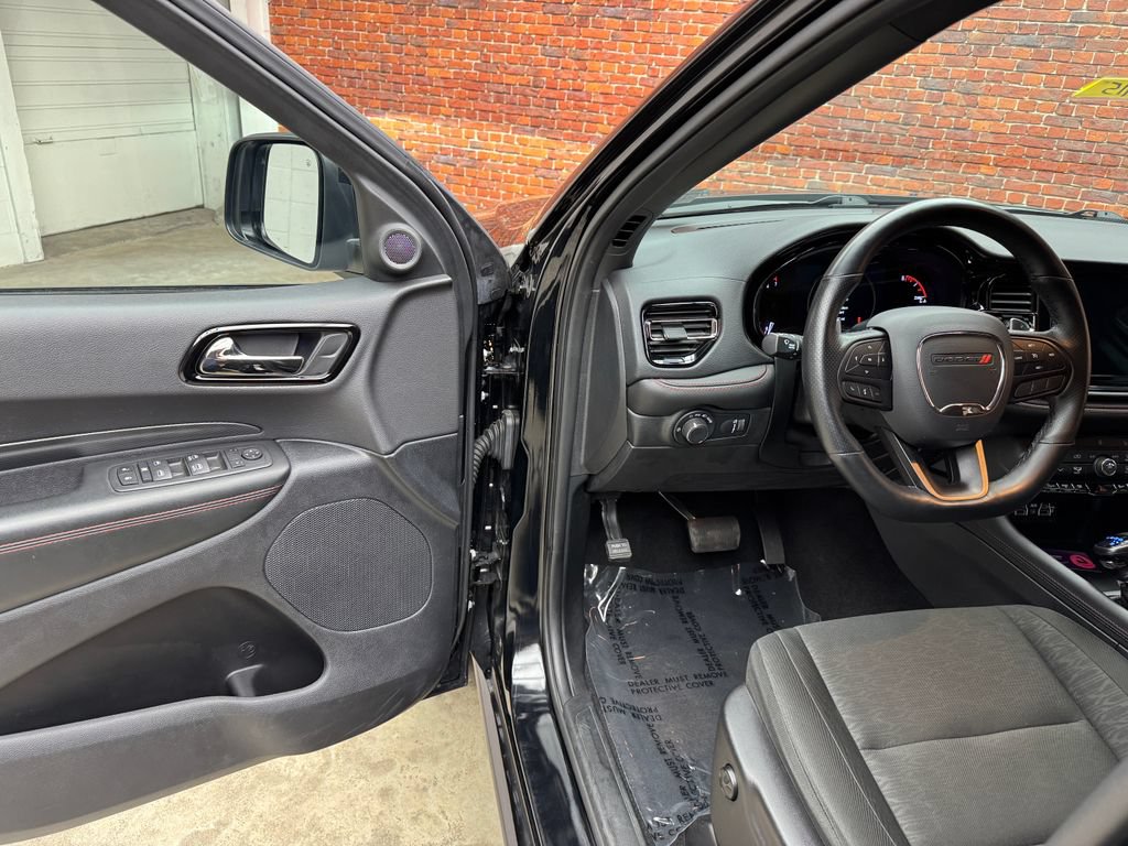 Used 2025 Dodge Durango GT w/ Trailer Tow Group IV AWD/4WD image 8