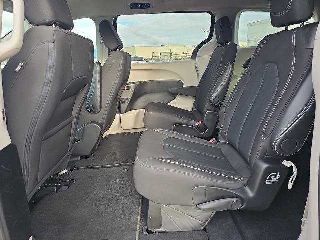 Used 2024 Chrysler Voyager LX FWD image 14