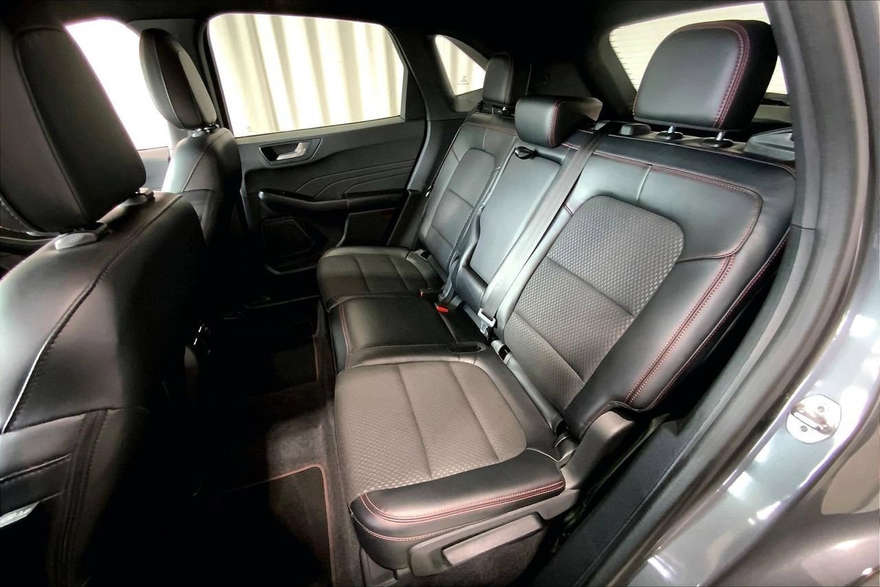 Certified 2023 Ford Escape ST-Line w/ Tech Pack #1 FWD image 19