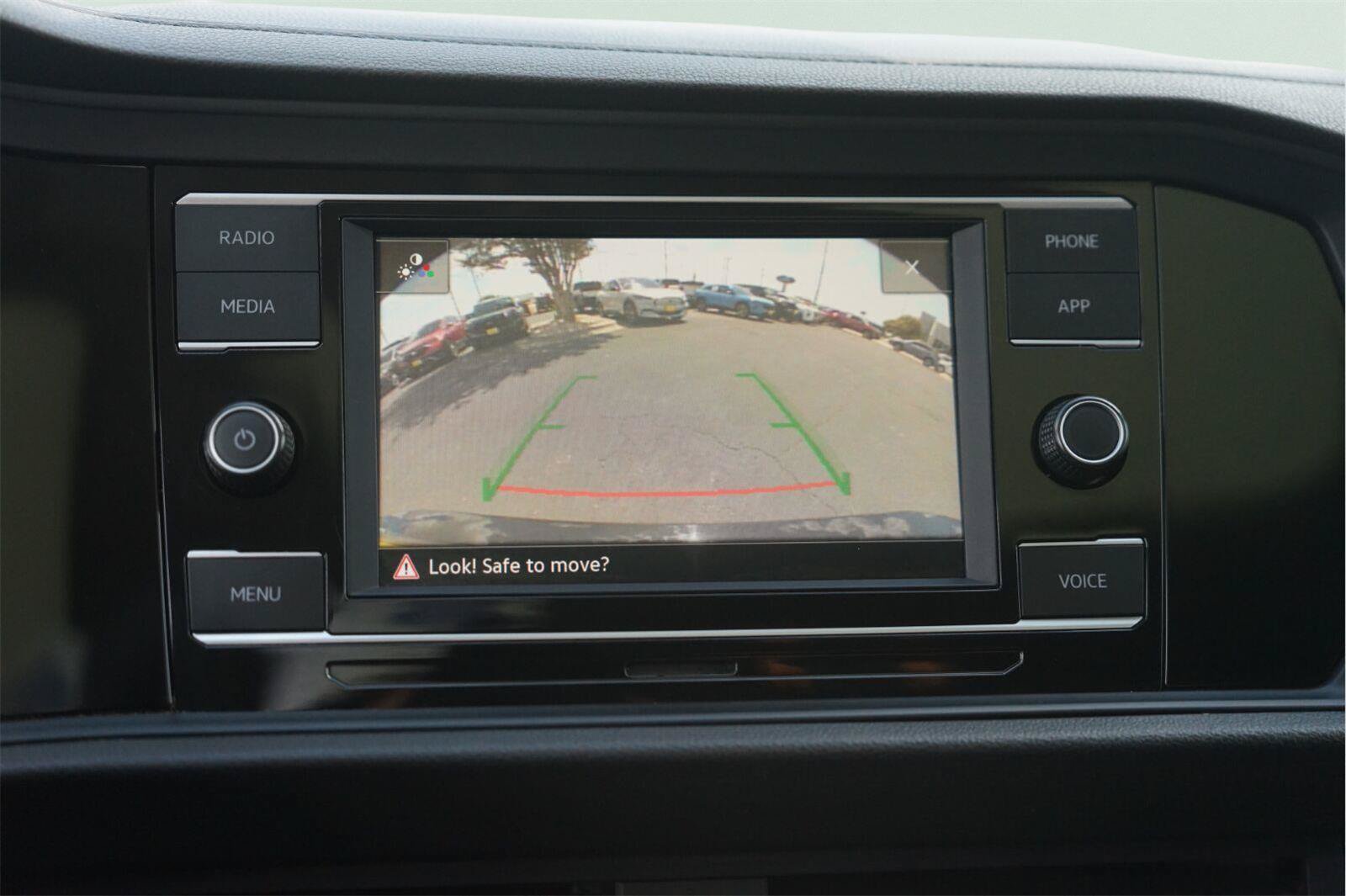 Used 2022 Volkswagen Jetta SE FWD image 27